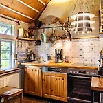 Апартаменты Reetdachhaus Bischoff