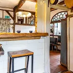 Holiday home Reetdachhaus Bischoff *