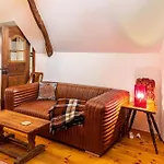 Reetdachhaus Bischoff Holiday home *