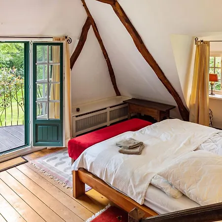 Holiday home Reetdachhaus Bischoff *