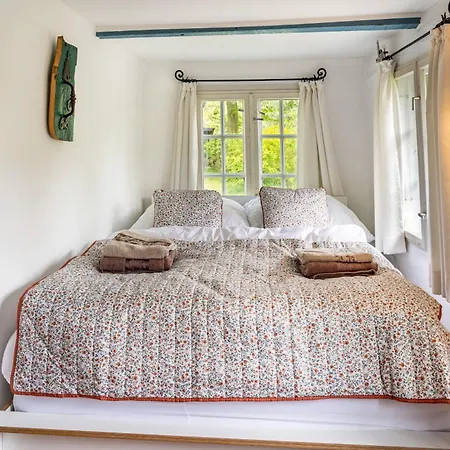 Reetdachhaus Bischoff Holiday home *
